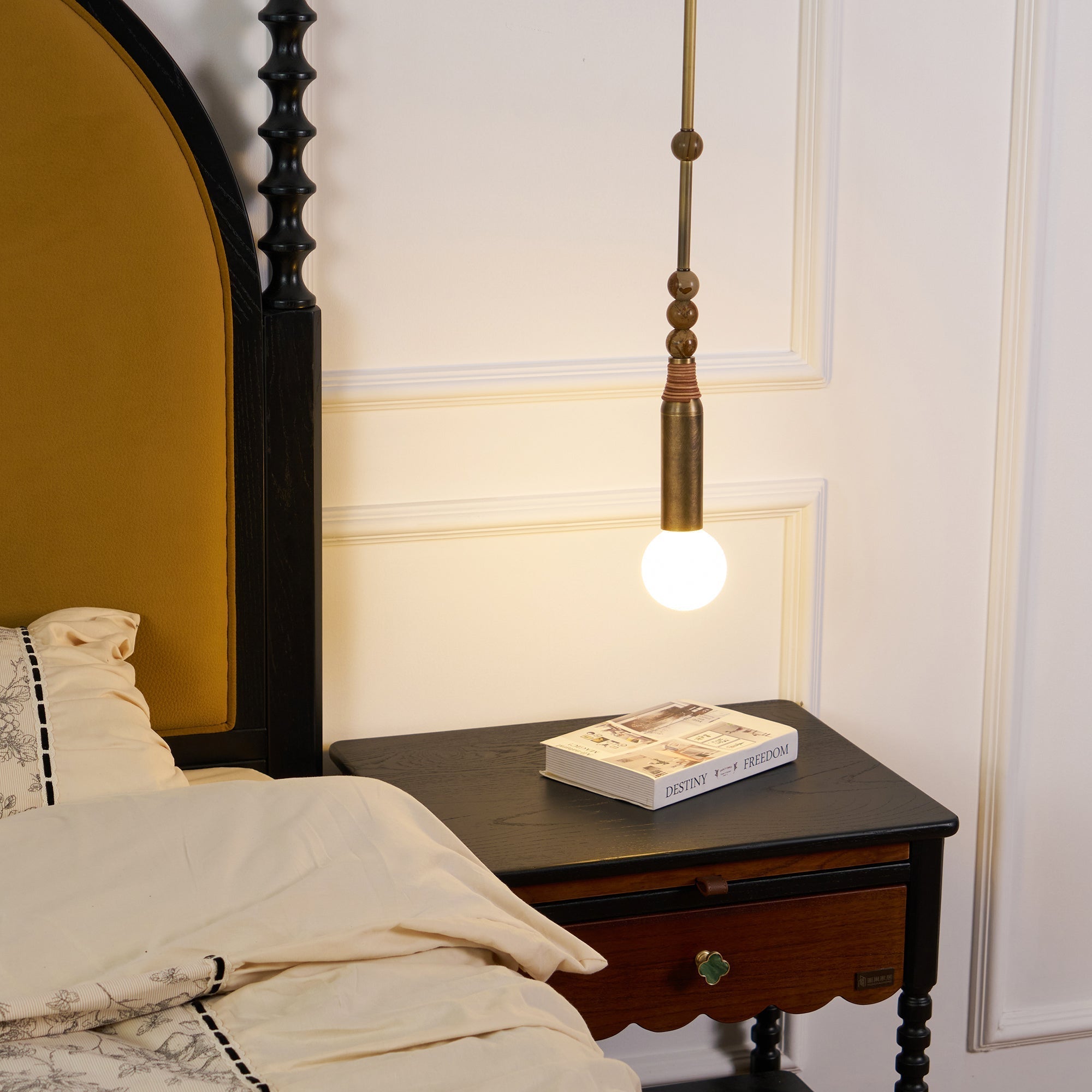 Allia Pendant Light