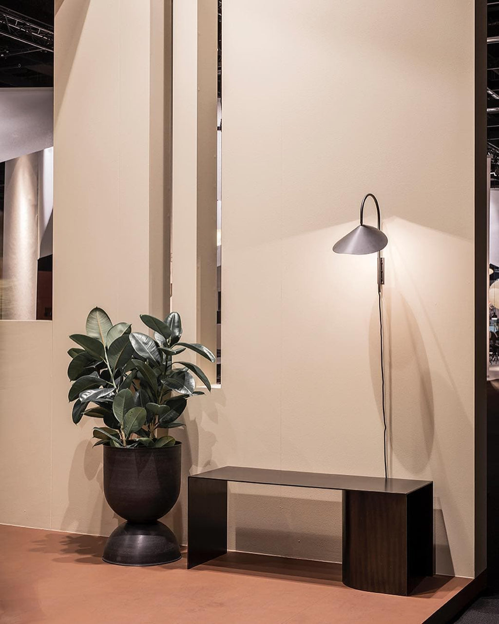 Alocasia Swivel Wall Light