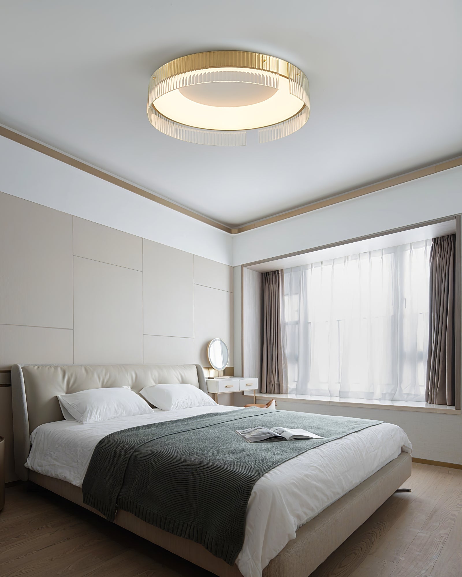 Bellatrix Ceiling Light