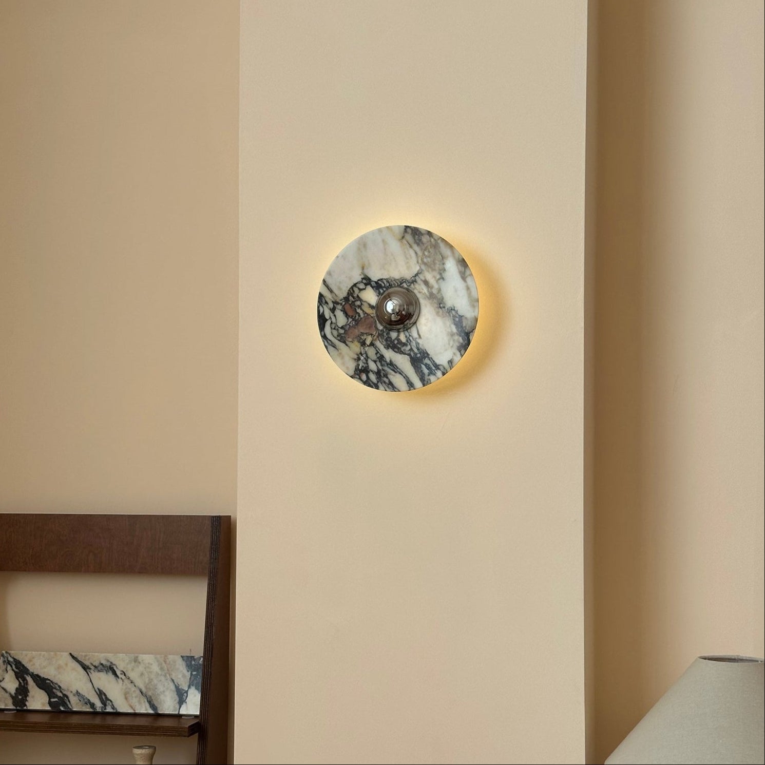 Calacatta Round Marble Sconce