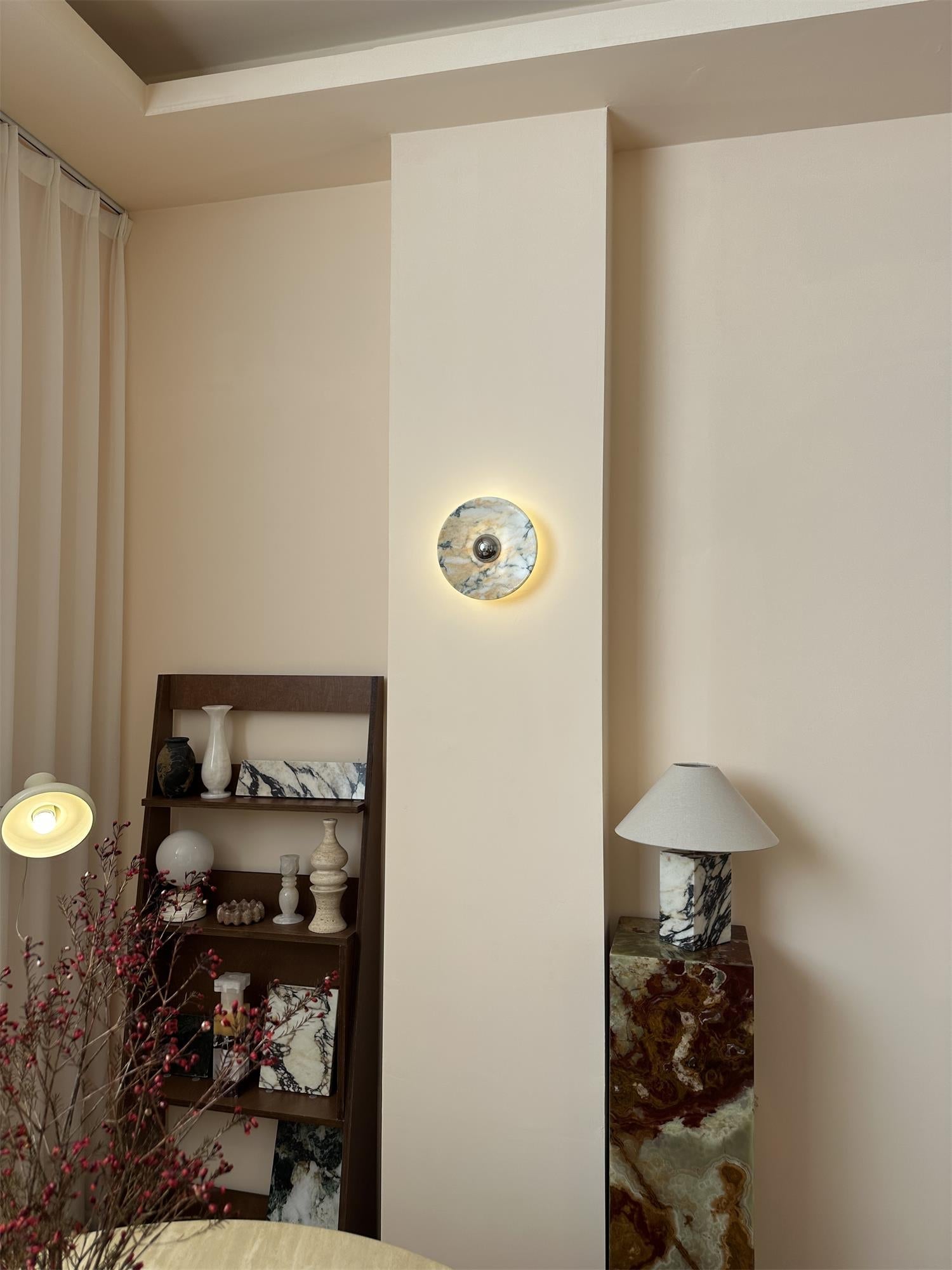 Calacatta Round Marble Sconce