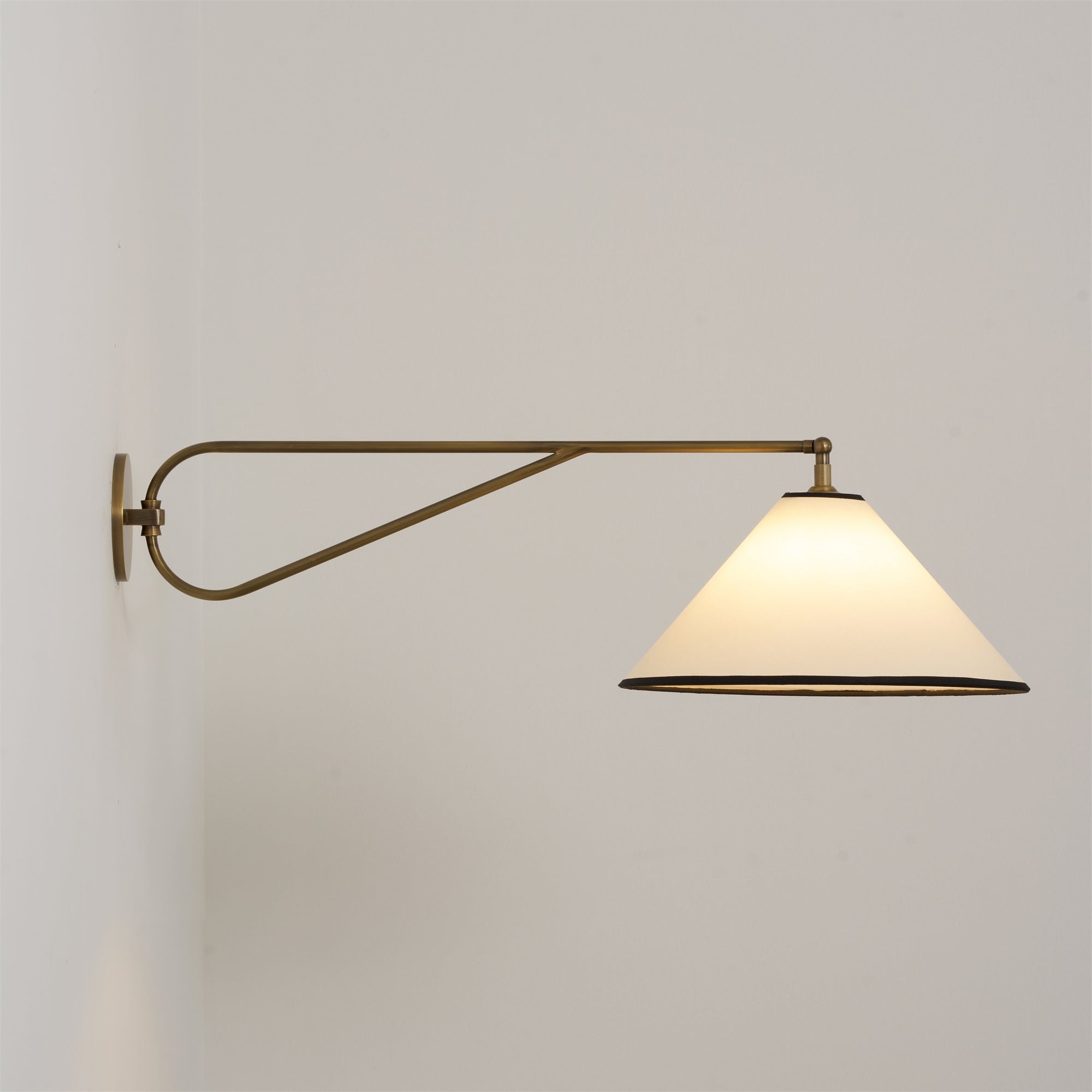 Dionis Wall Lamp