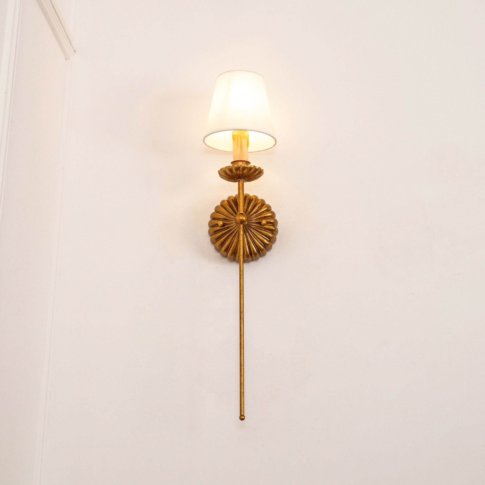 Catina Wall Lamp