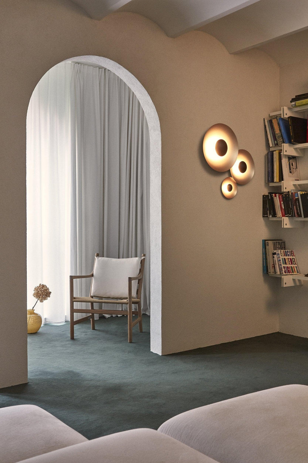 Simplicity Glow Plug-in Wall Light
