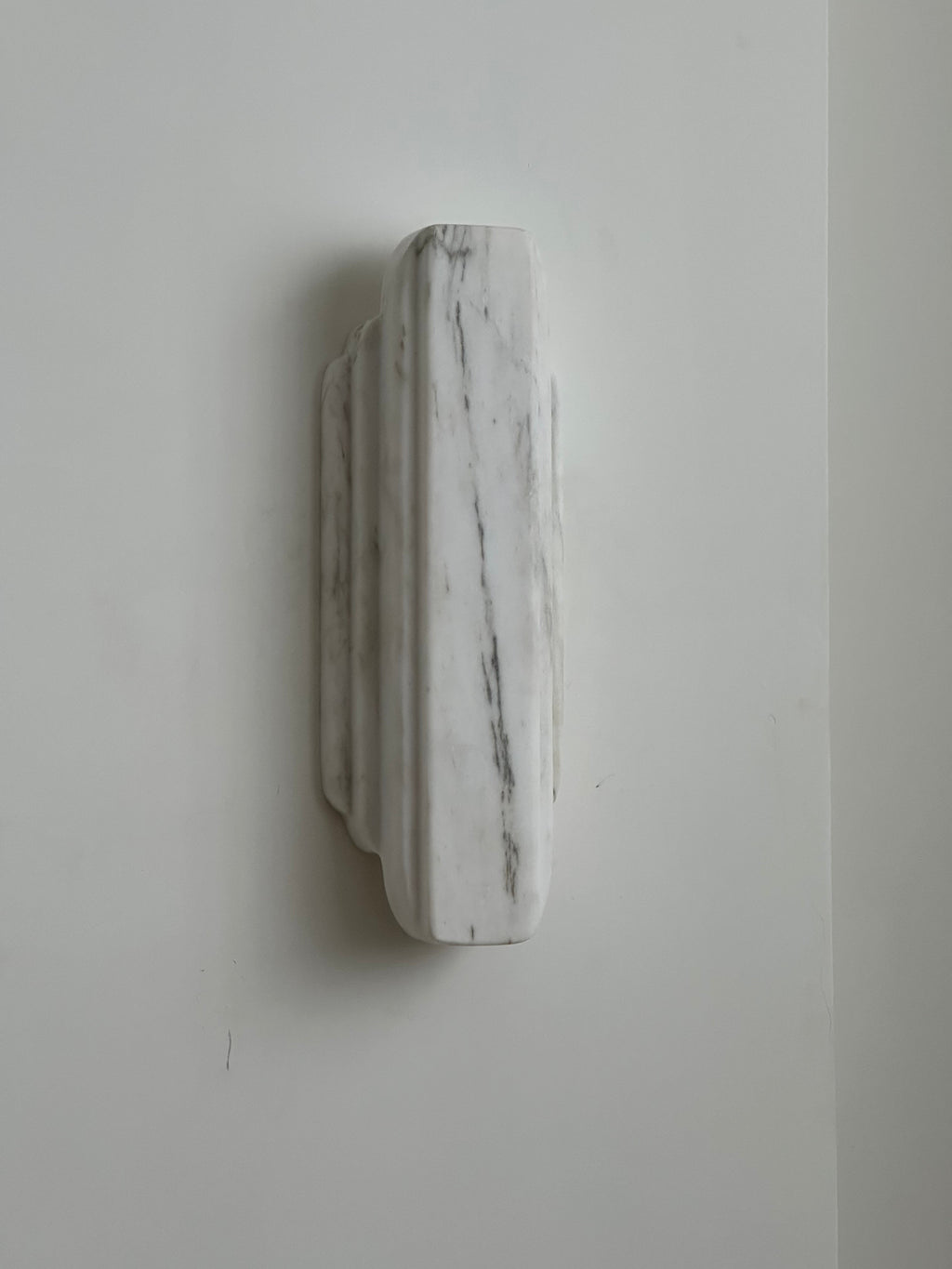 Jewel Onyx Wall Lamp