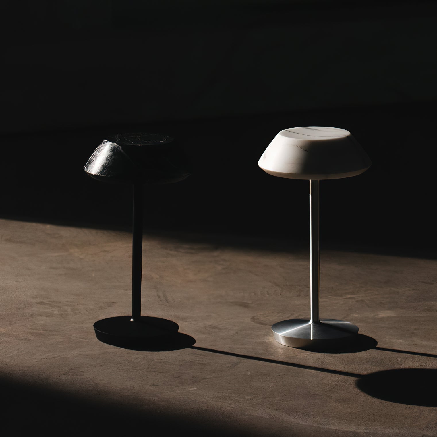 Mini Fiore Table Lamp (built-in battery)