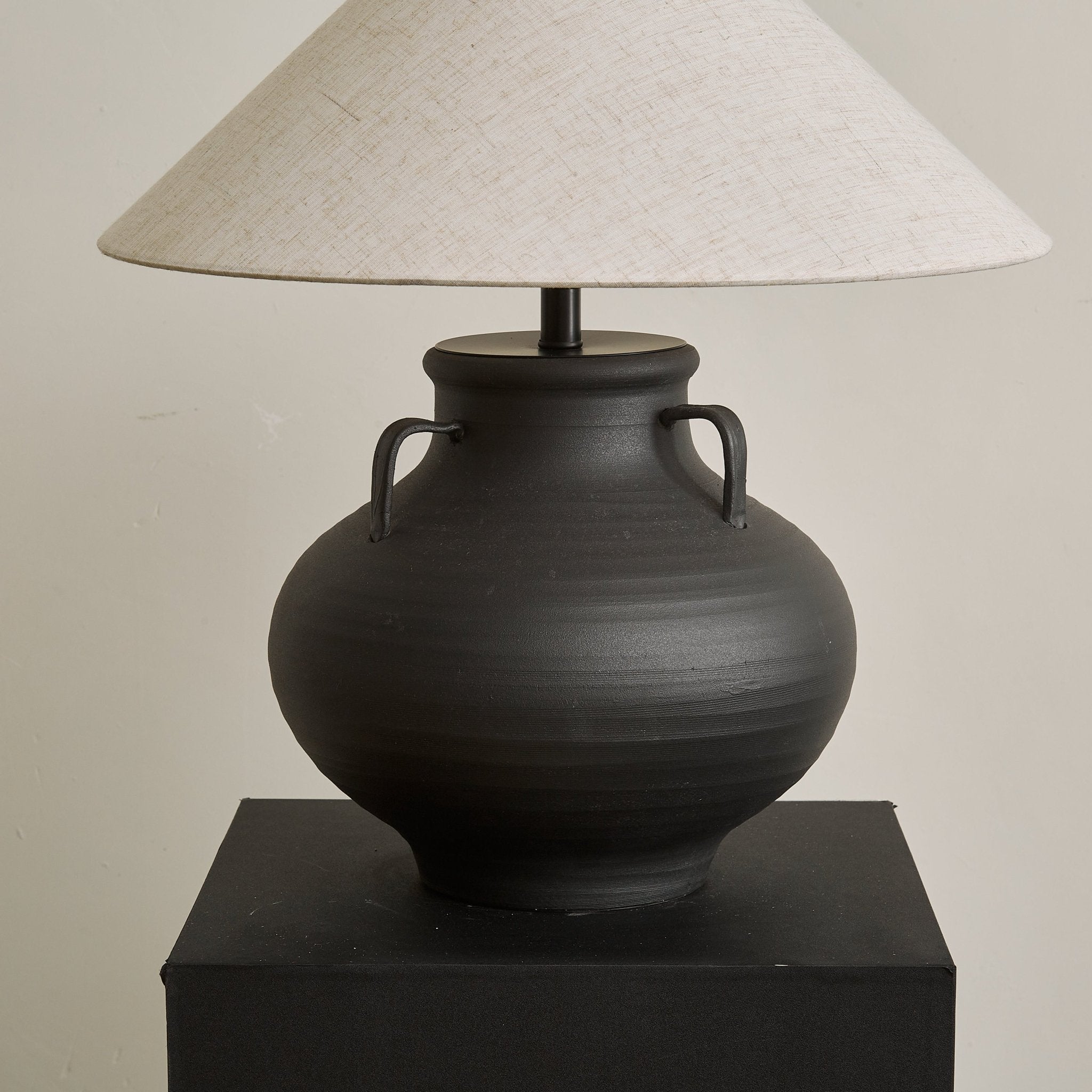 Obscura Table Lamp