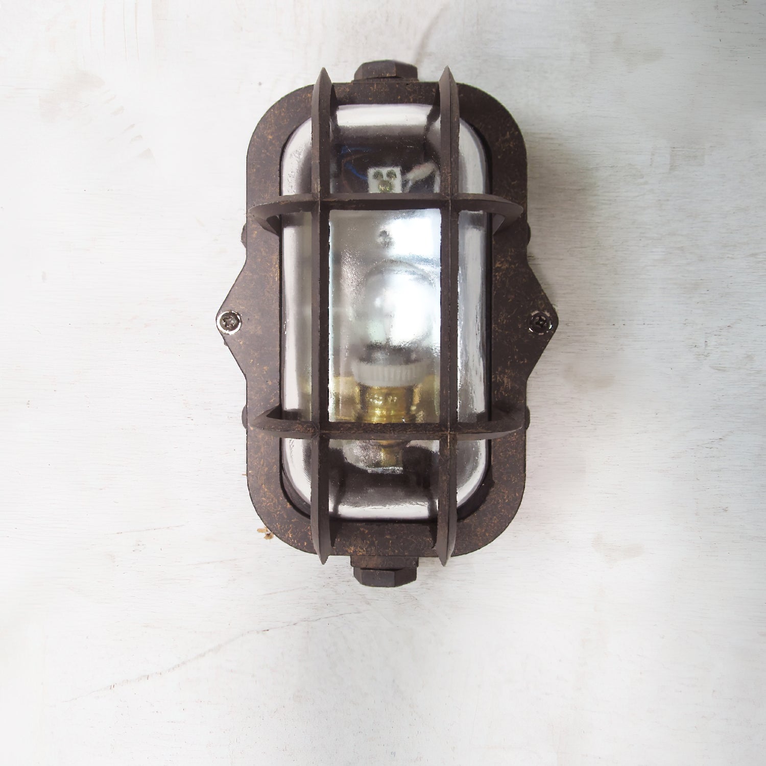 Hamilton Wall Light