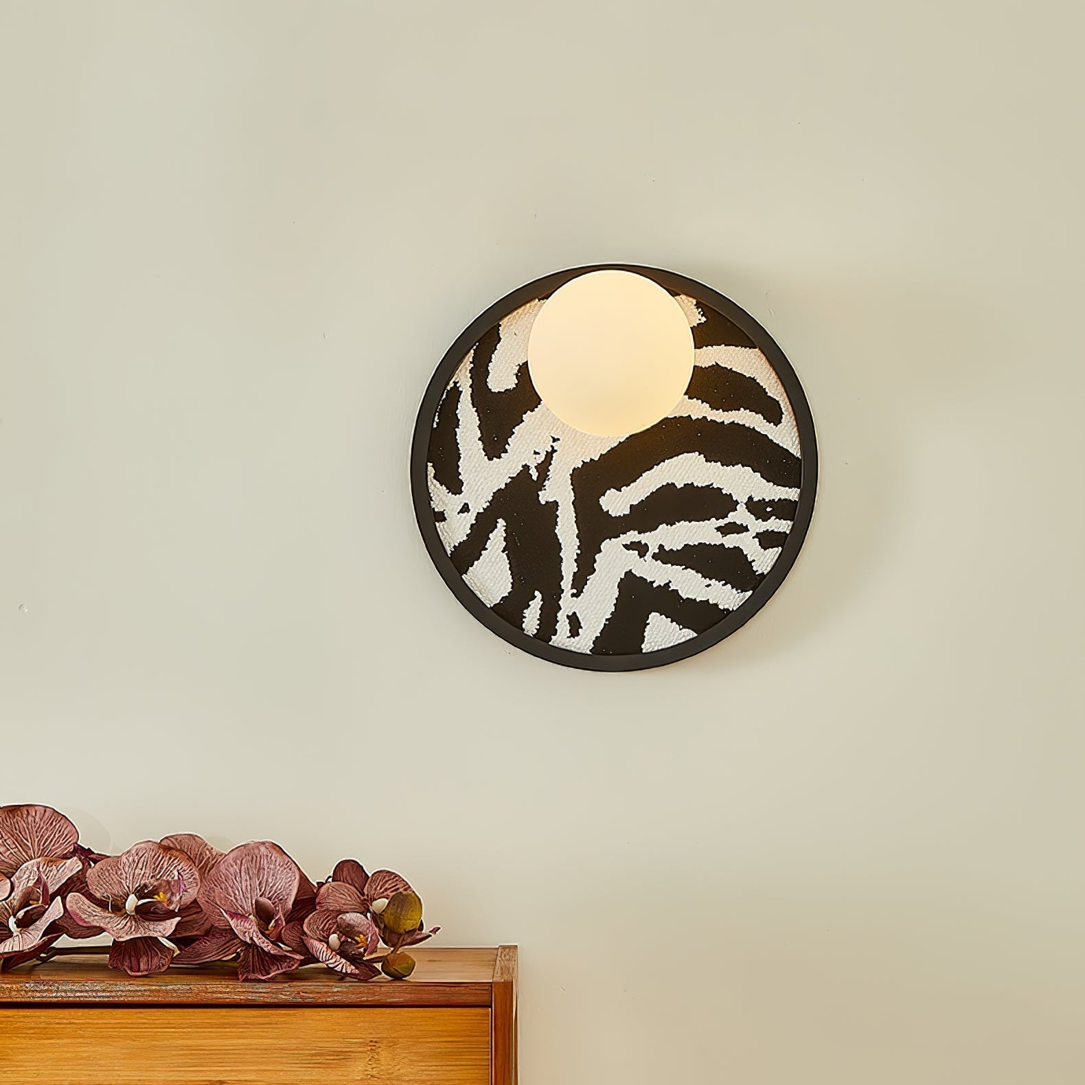 Strato Orbit Wall Light