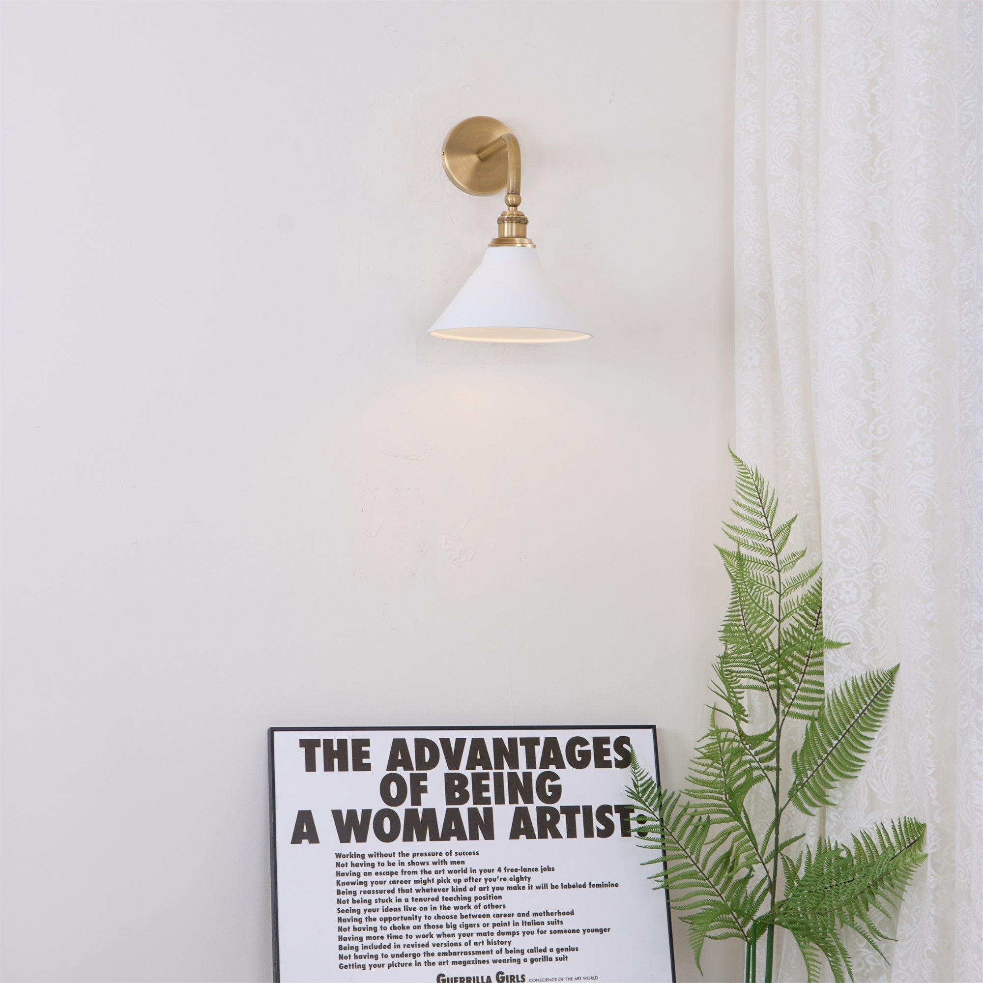 Thetford Wall Lamp