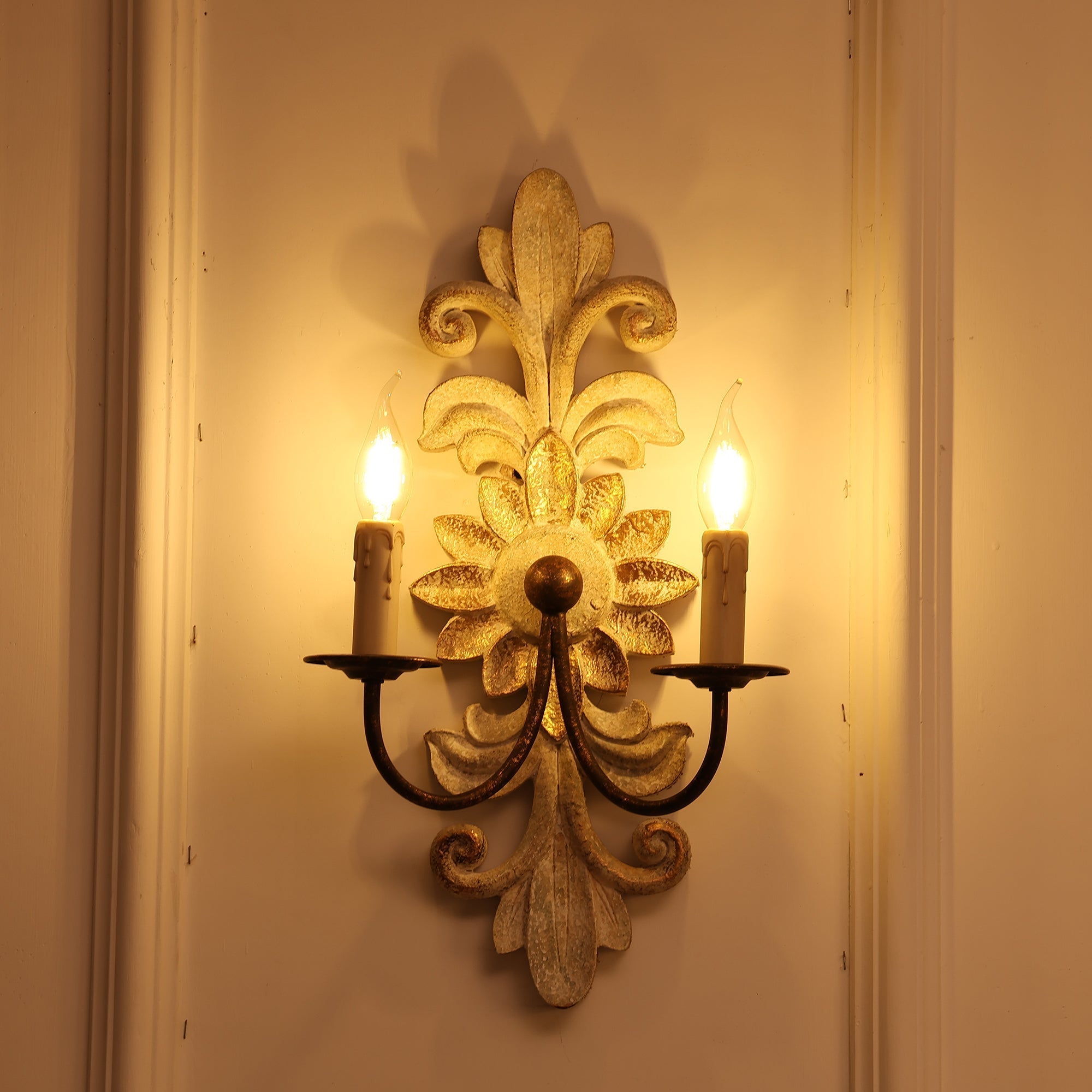 Trianon Glit Sconce