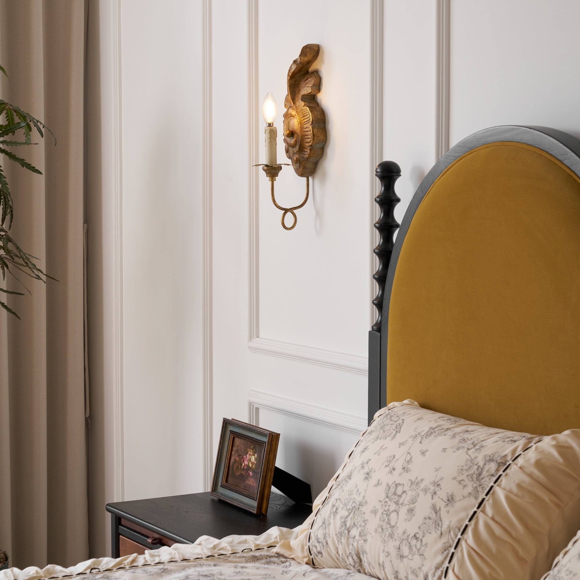 Verdure Vintage Sconce