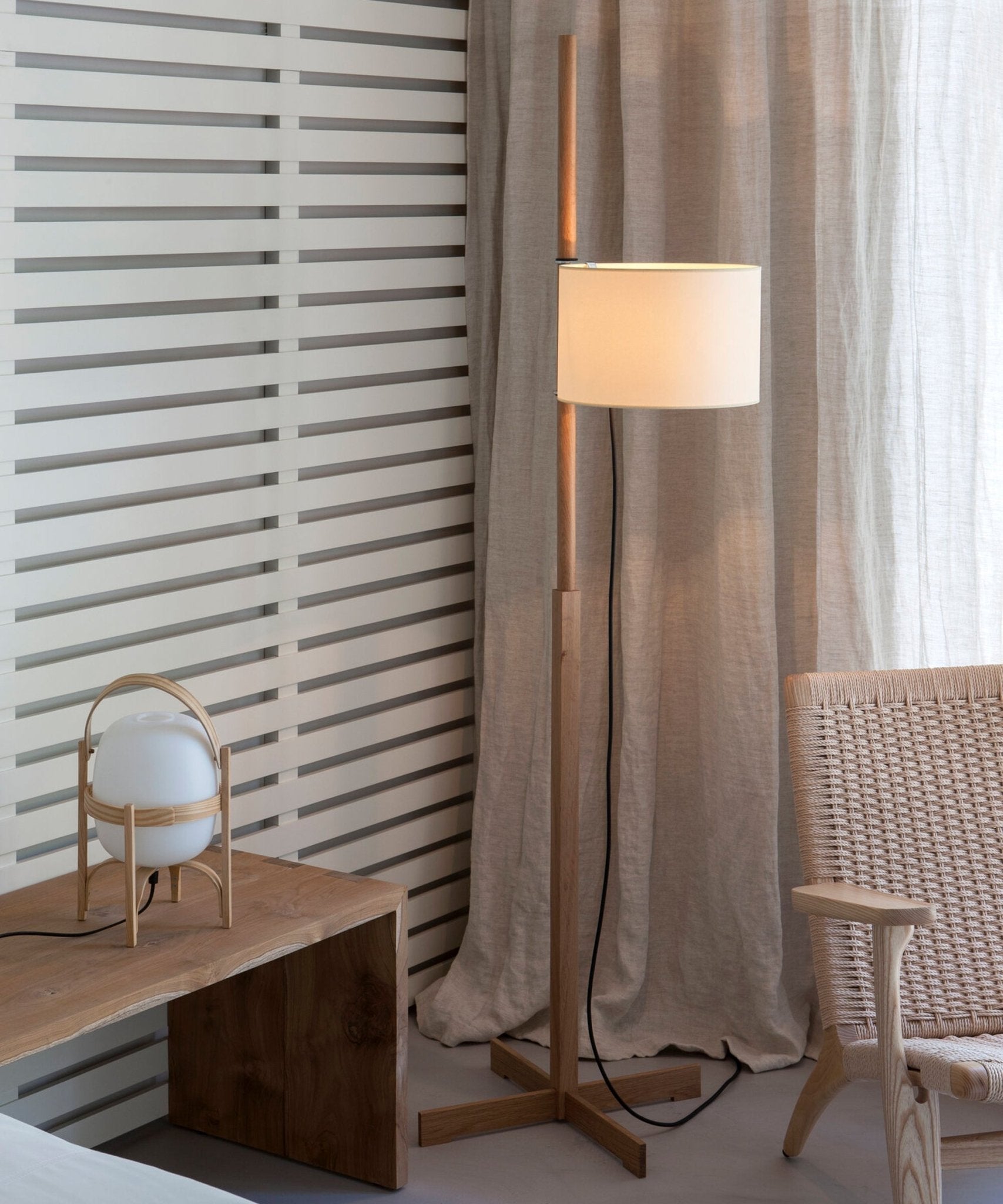 Wood Tmm Floor Lamp