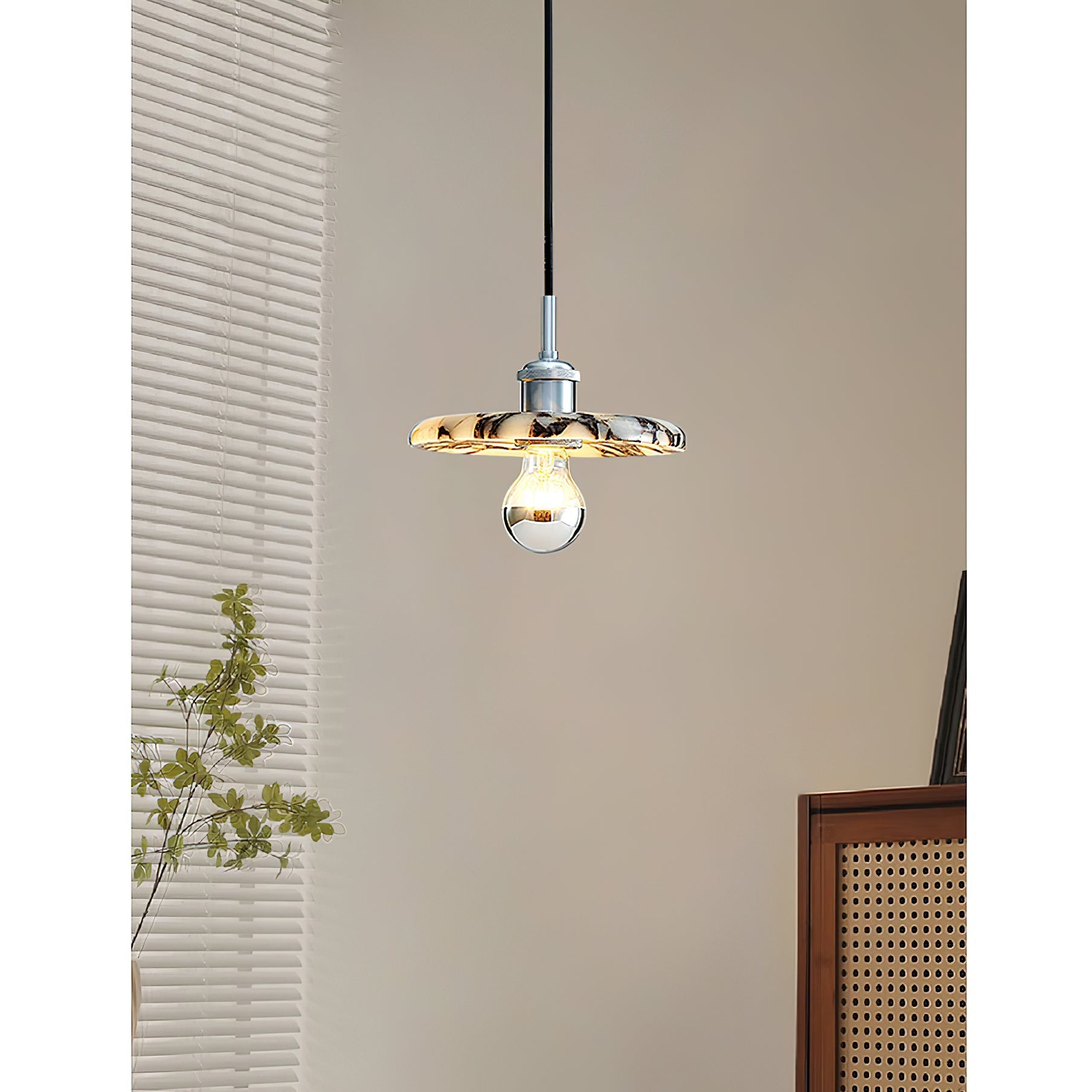 Zat Marble Pendant Lamp